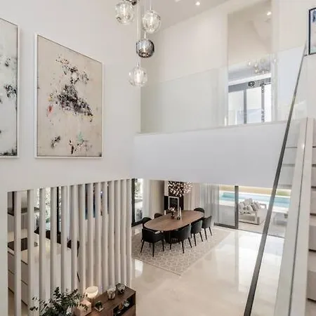 Olivos Del Paraiso فيلة إِستيبونا